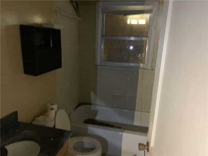 Picture of undefined, number 3