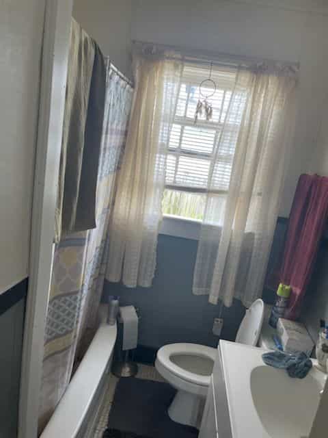 Picture of undefined, number 4