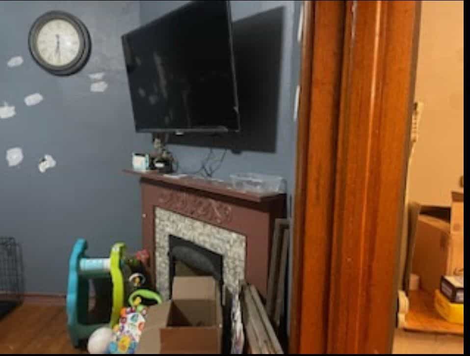Picture of undefined, number 8