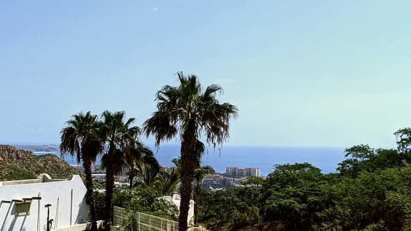 Picture of undefined, number 3