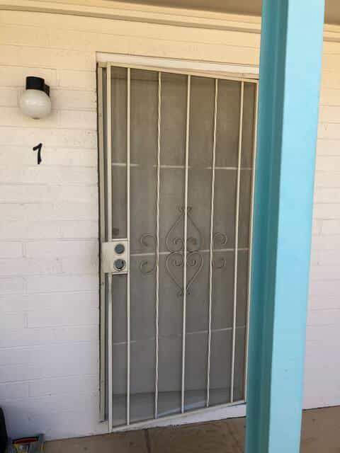 Picture of undefined, number 4