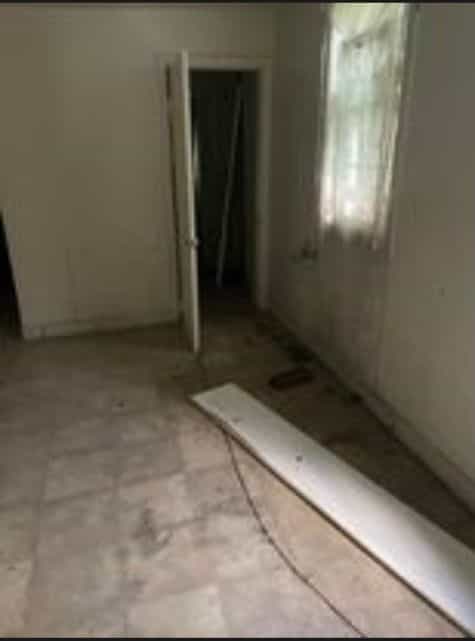 Picture of undefined, number 9