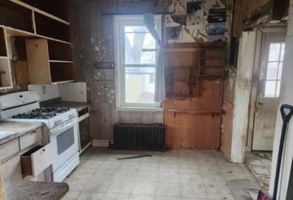 Picture of undefined, number 4