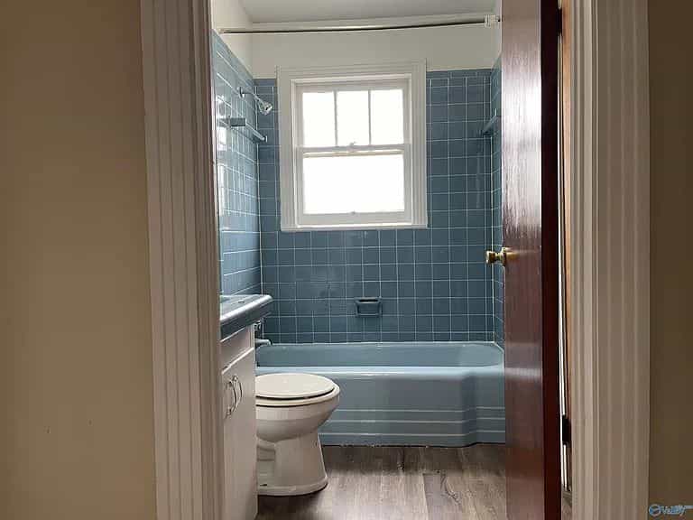 Picture of undefined, number 9