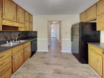 Picture of undefined, number 3