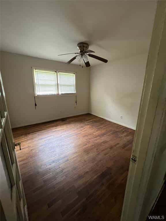 Picture of undefined, number 4