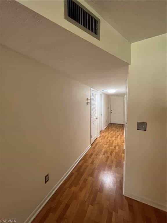 Picture of undefined, number 11