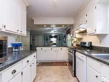 Picture of undefined, number 14