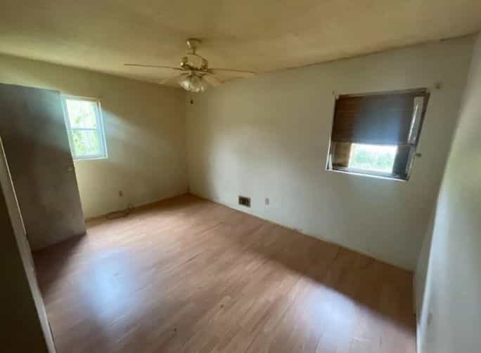 Picture of undefined, number 19