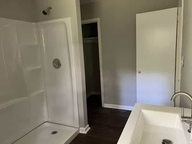 Picture of undefined, number 3