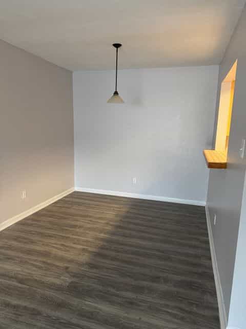 Picture of undefined, number 5
