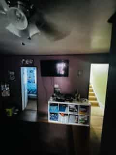 Picture of undefined, number 9
