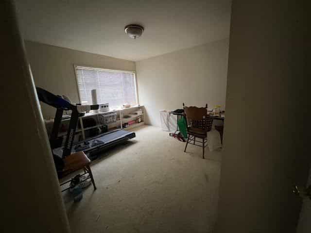 Picture of undefined, number 4