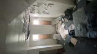 Picture of undefined, number 4
