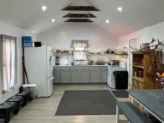 Picture of undefined, number 6
