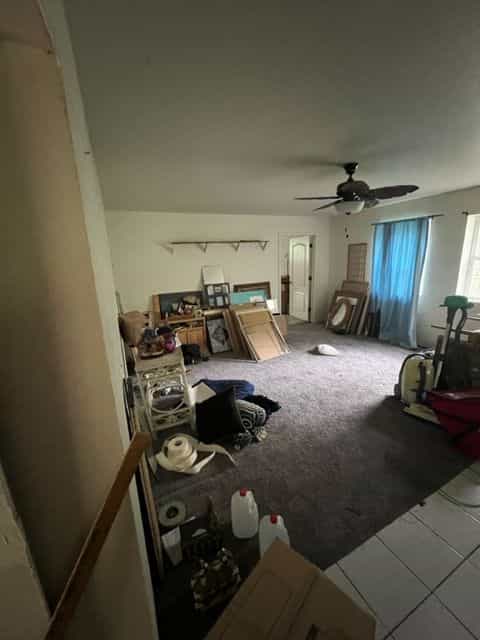 Picture of undefined, number 8