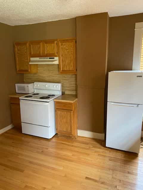 Picture of undefined, number 9