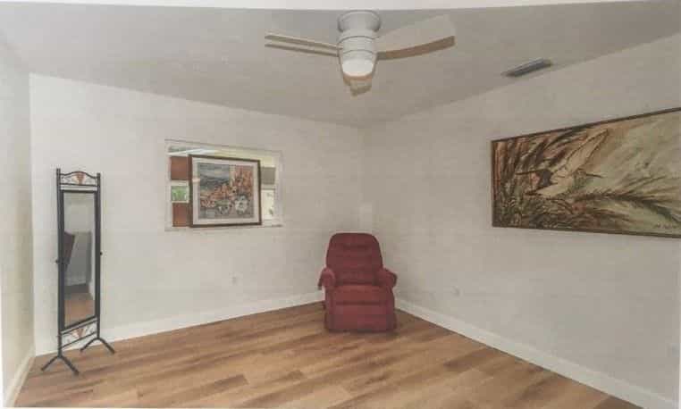 Picture of undefined, number 12
