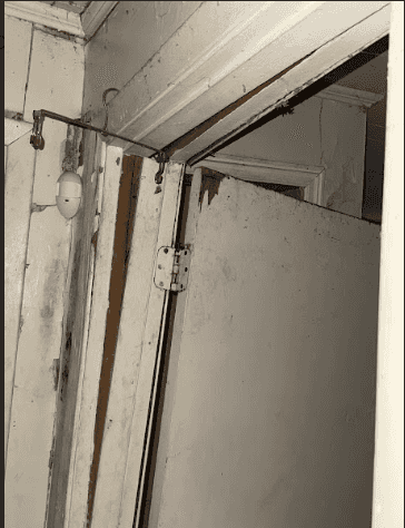 Picture of undefined, number 4