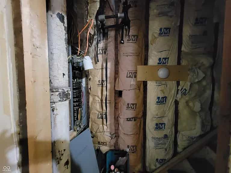 Picture of undefined, number 9