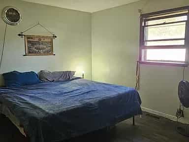 Picture of undefined, number 9