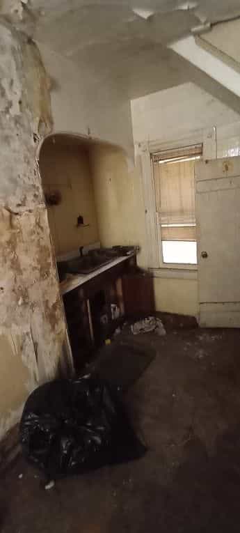 Picture of undefined, number 37