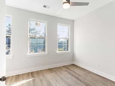 Picture of undefined, number 13