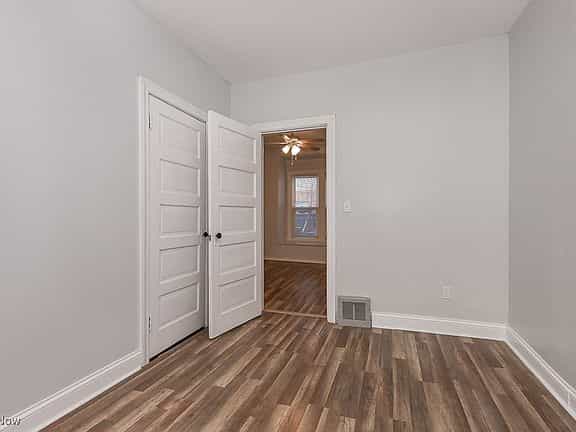 Picture of undefined, number 21