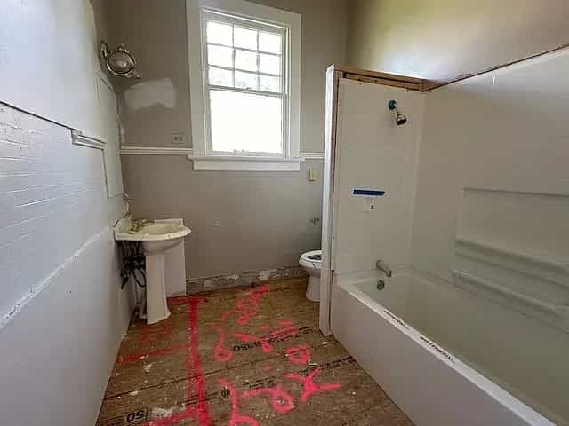 Picture of undefined, number 8