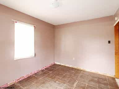 Picture of undefined, number 6