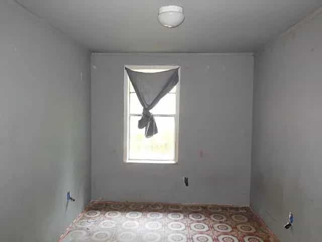 Picture of undefined, number 2
