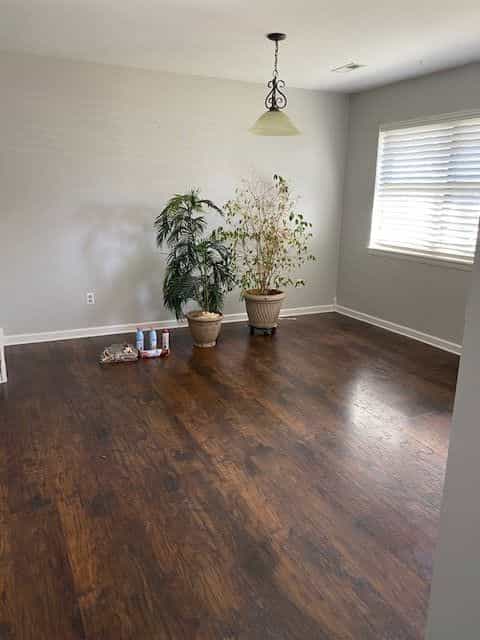 Picture of undefined, number 4
