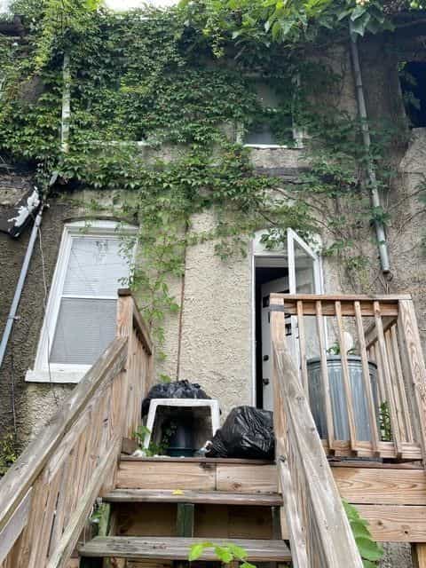 Picture of undefined, number 6