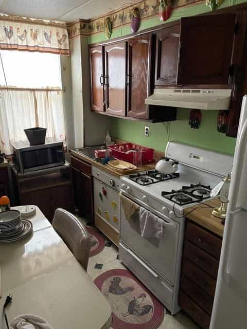 Picture of undefined, number 4