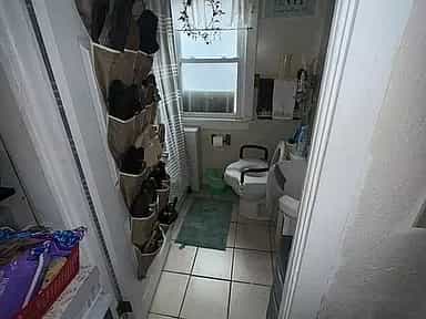 Picture of undefined, number 8