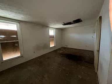 Picture of undefined, number 8