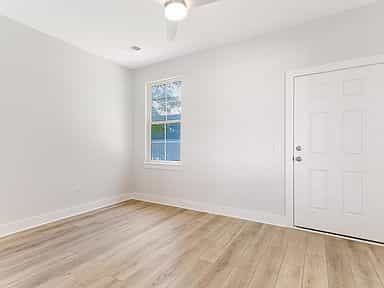 Picture of undefined, number 16