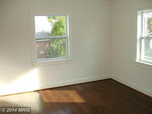 Picture of undefined, number 32