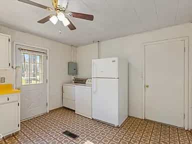 Picture of undefined, number 22