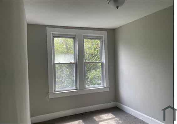Picture of undefined, number 8