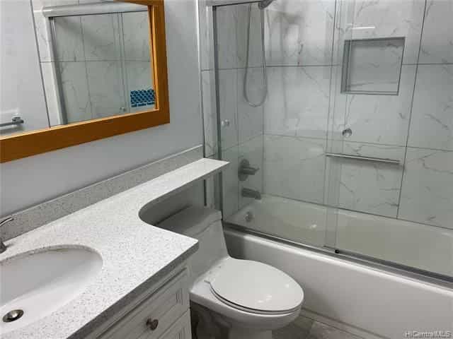 Picture of undefined, number 6