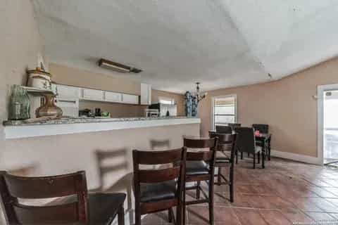 Picture of undefined, number 18