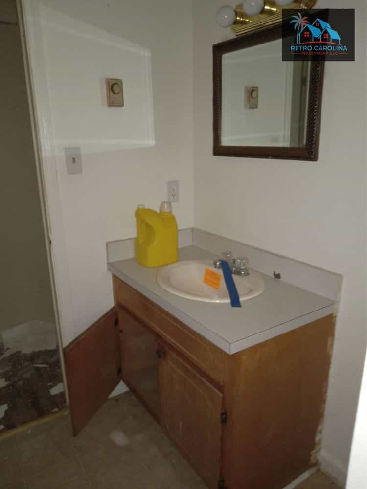 Picture of undefined, number 10