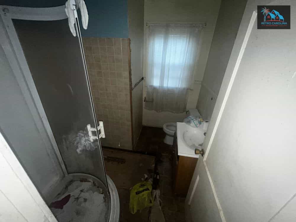 Picture of undefined, number 9