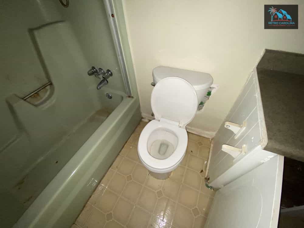 Picture of undefined, number 9