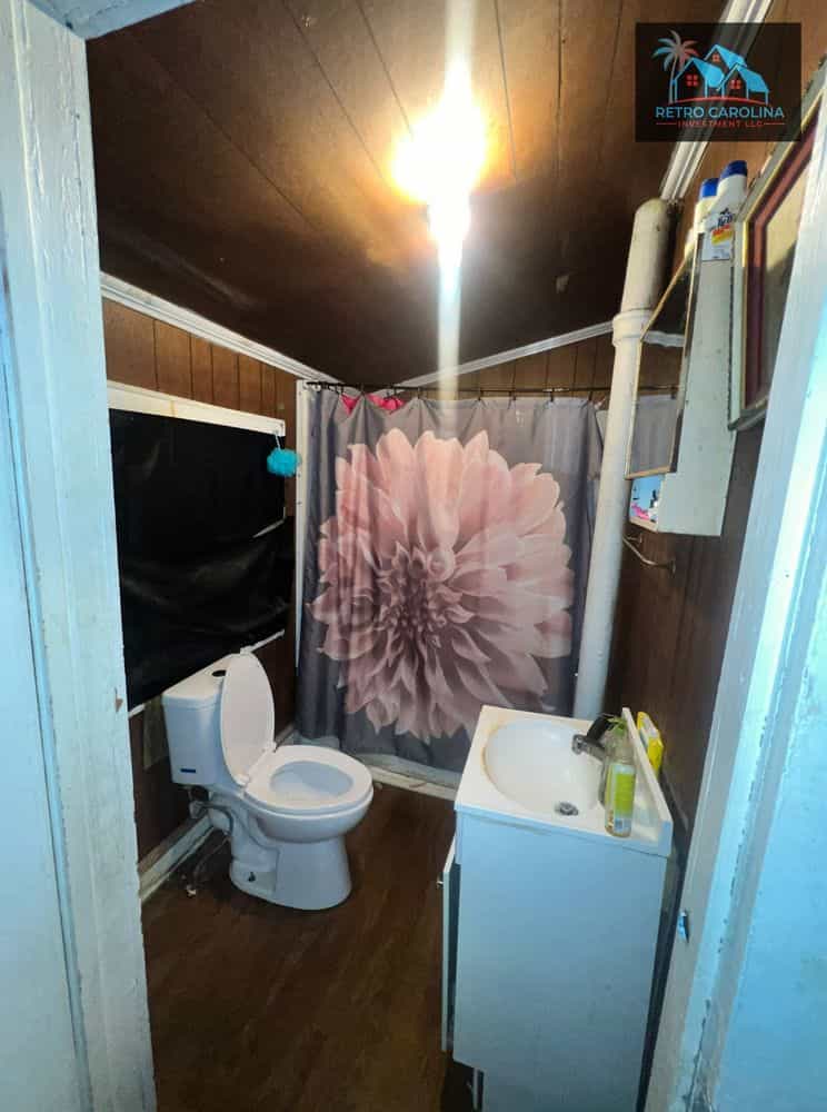 Picture of undefined, number 9