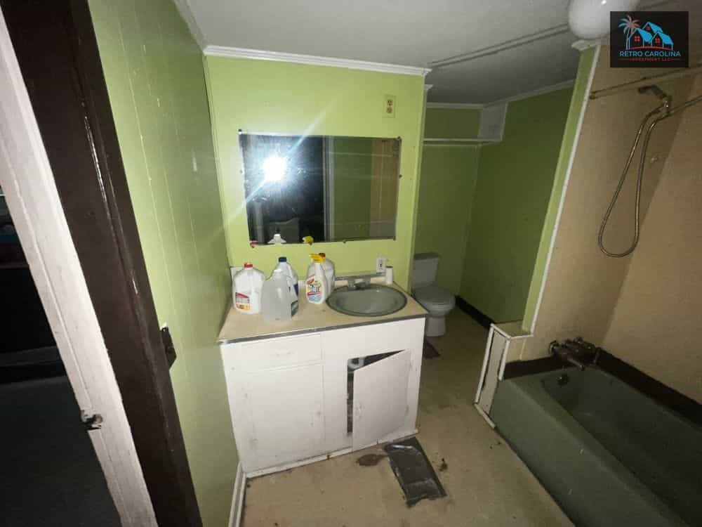 Picture of undefined, number 9