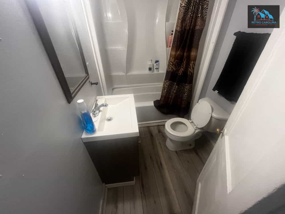 Picture of undefined, number 9