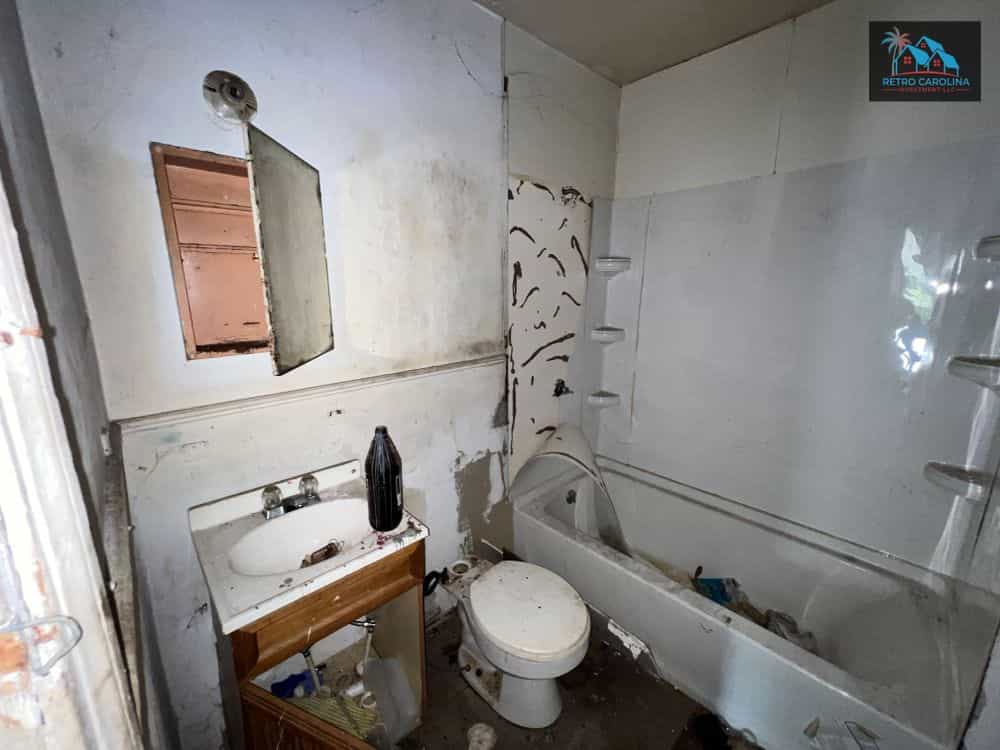 Picture of undefined, number 9