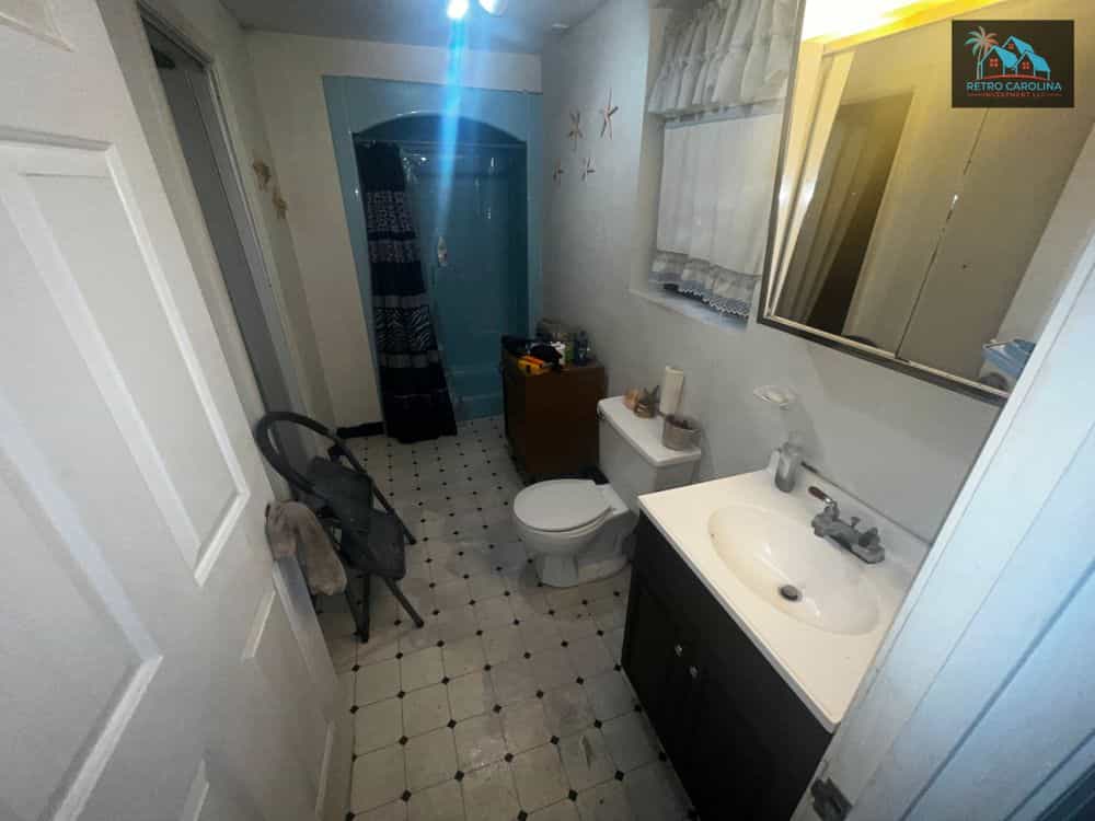 Picture of undefined, number 9